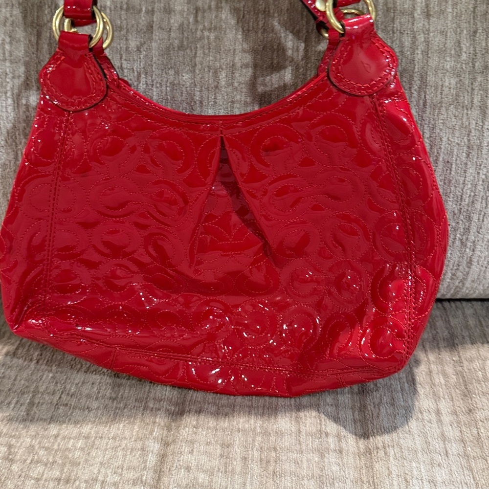 Coach Gramery patent leather and boss signature C Red shoulder bag 6 x 9 - Picture 3 of 14